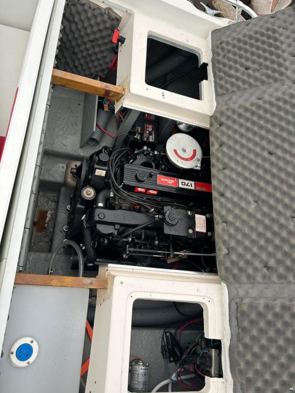 Glastron Laraya SSW 144