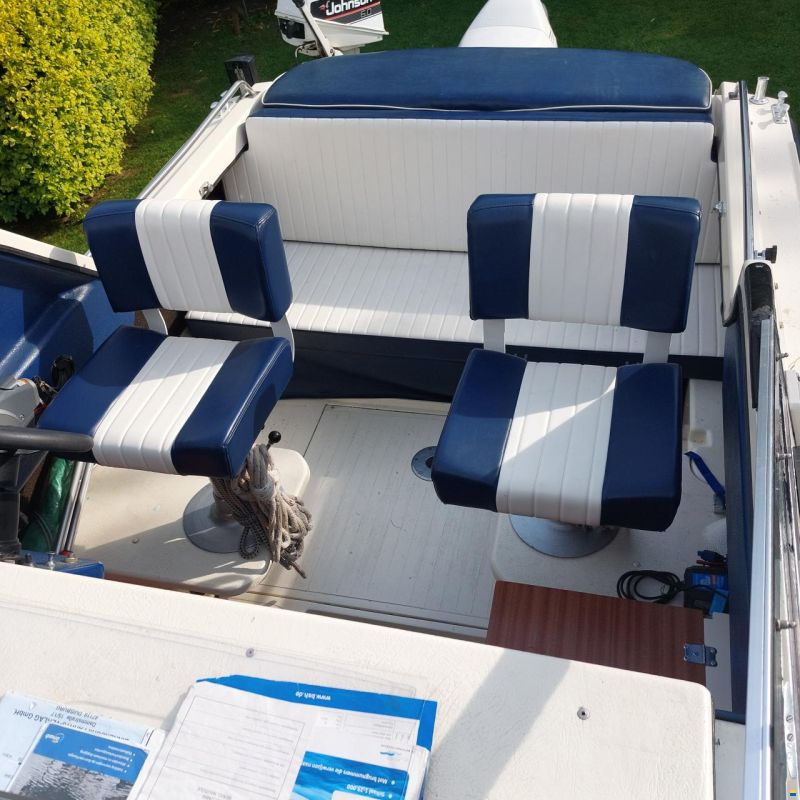 Sealine Conti 18 Cabin