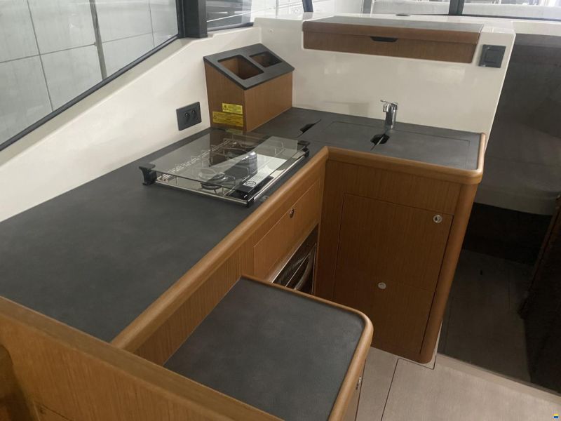 Beneteau Swift Trawler 35