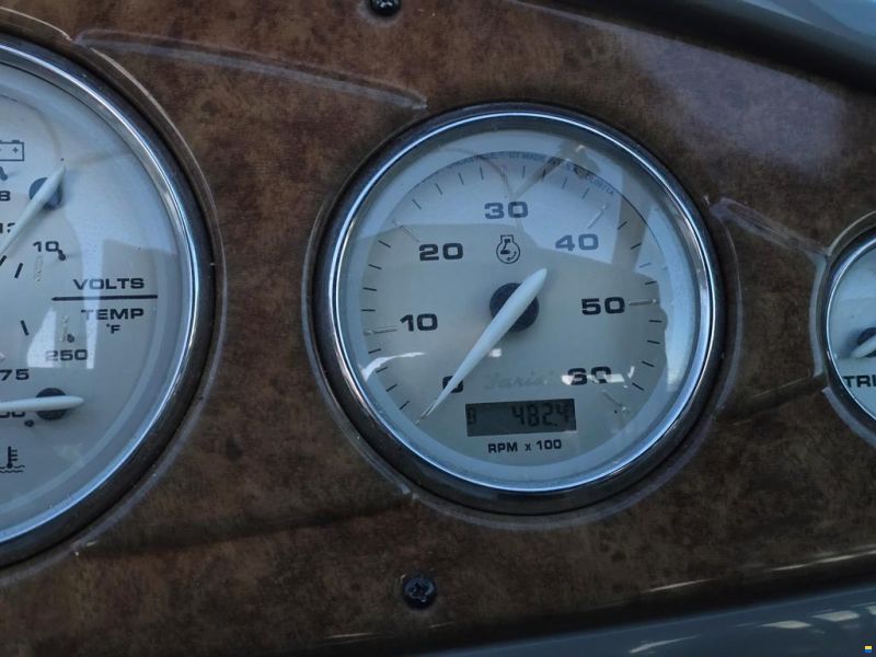 Rinker 260 EC