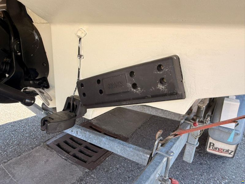 Sea Ray 210 Overnighter