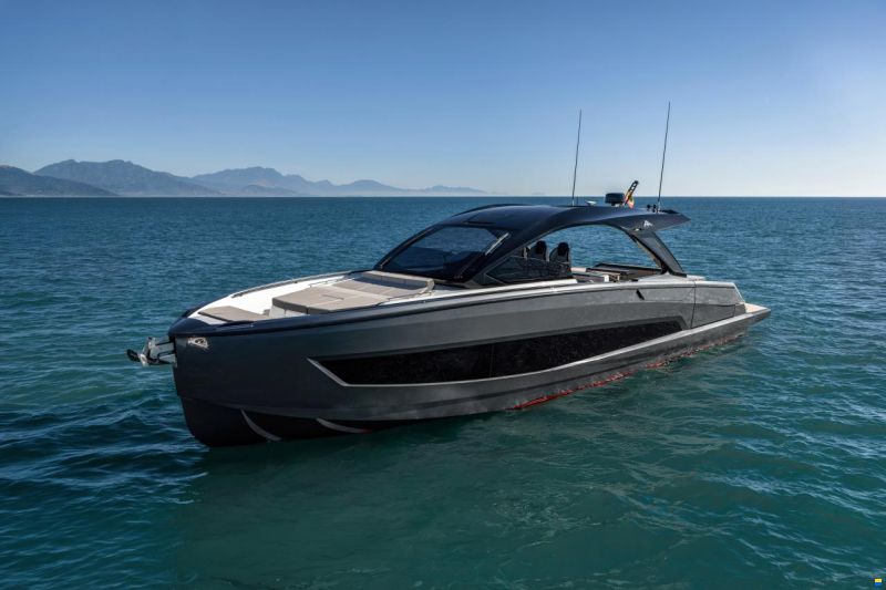 Astondoa 577 Coupe