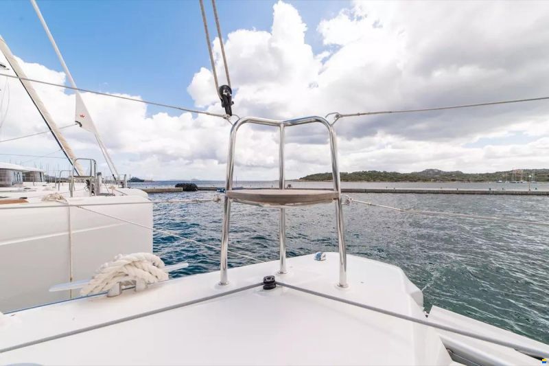 Lagoon 42