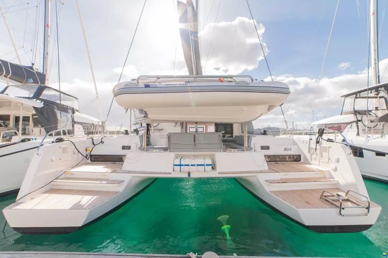 Lagoon 42