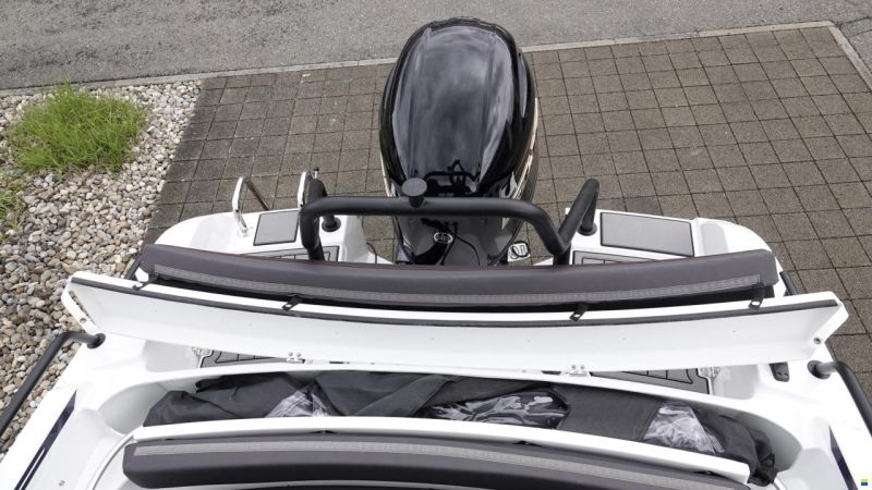 Yamarin Cross 57 BR Vmax Edition