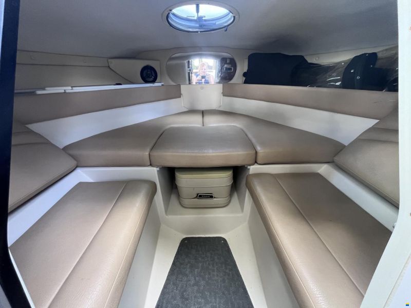 Regal 2250 Cuddy
