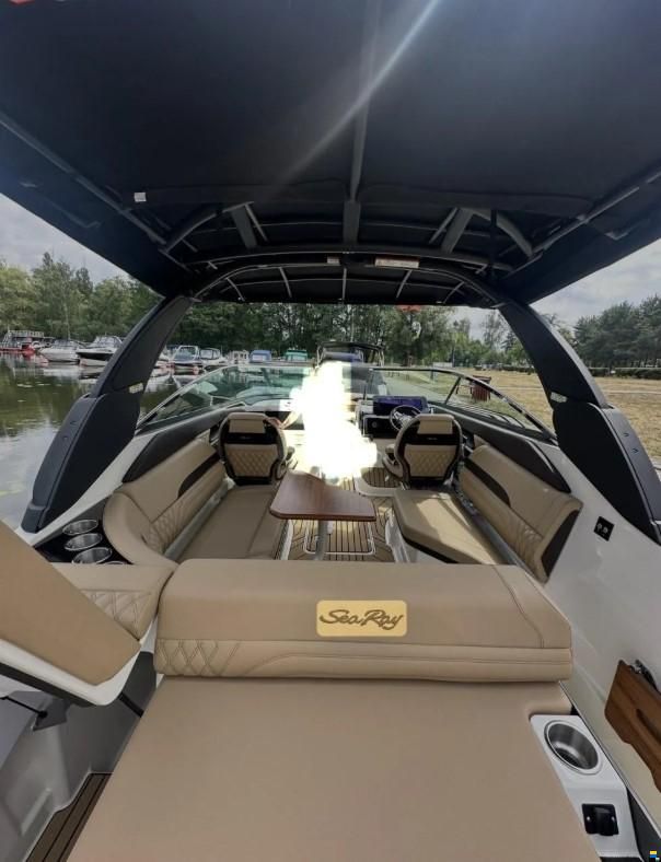 Sea Ray 260 SLX