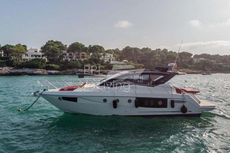 Cranchi M44 HT