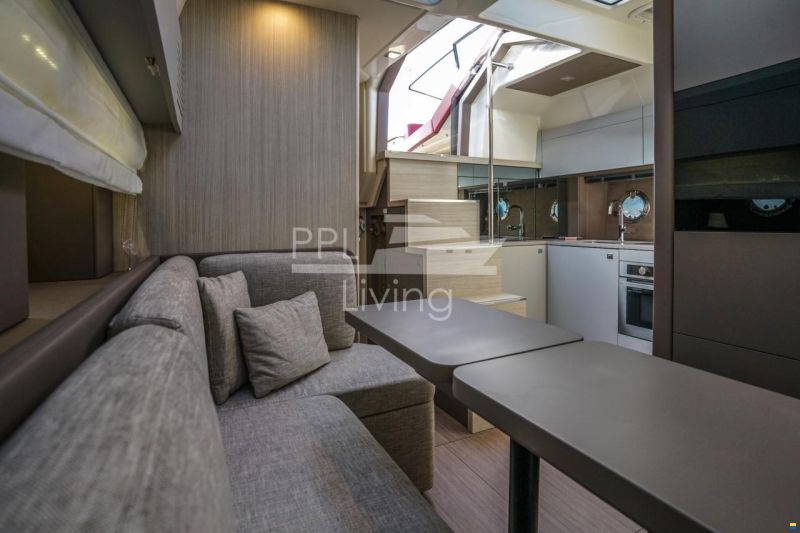 Cranchi M44 HT