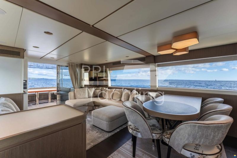 Azimut Magellano 66