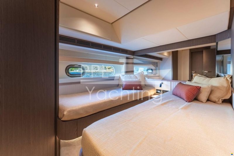 Azimut Magellano 66