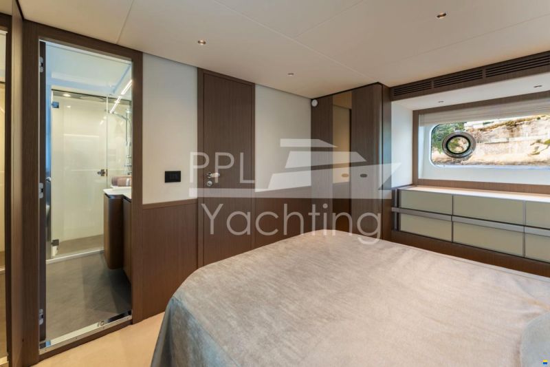 Azimut Magellano 66