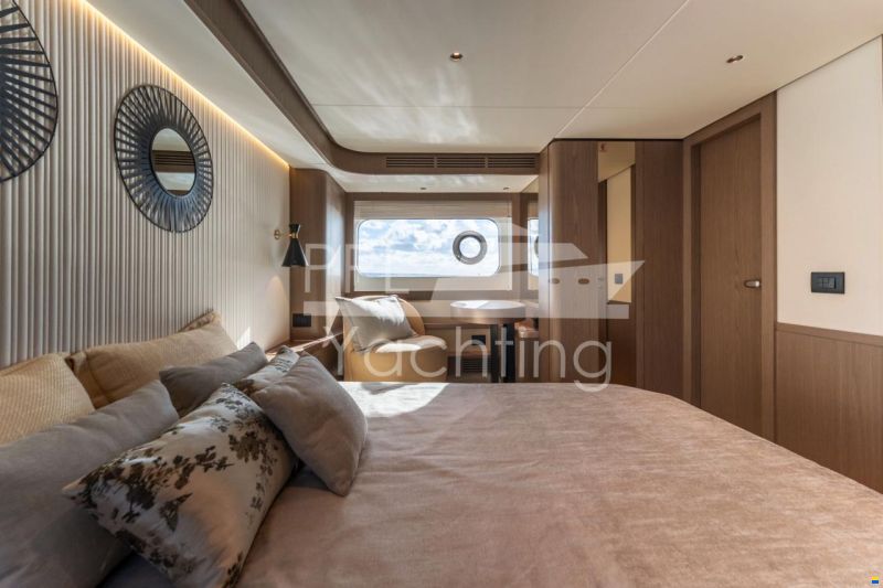 Azimut Magellano 66