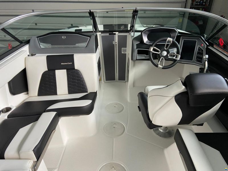 Mastercraft X24