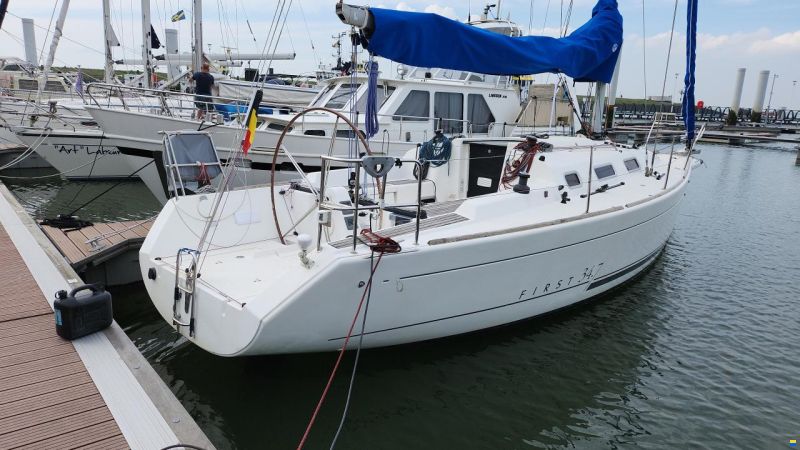 Beneteau First 34.7