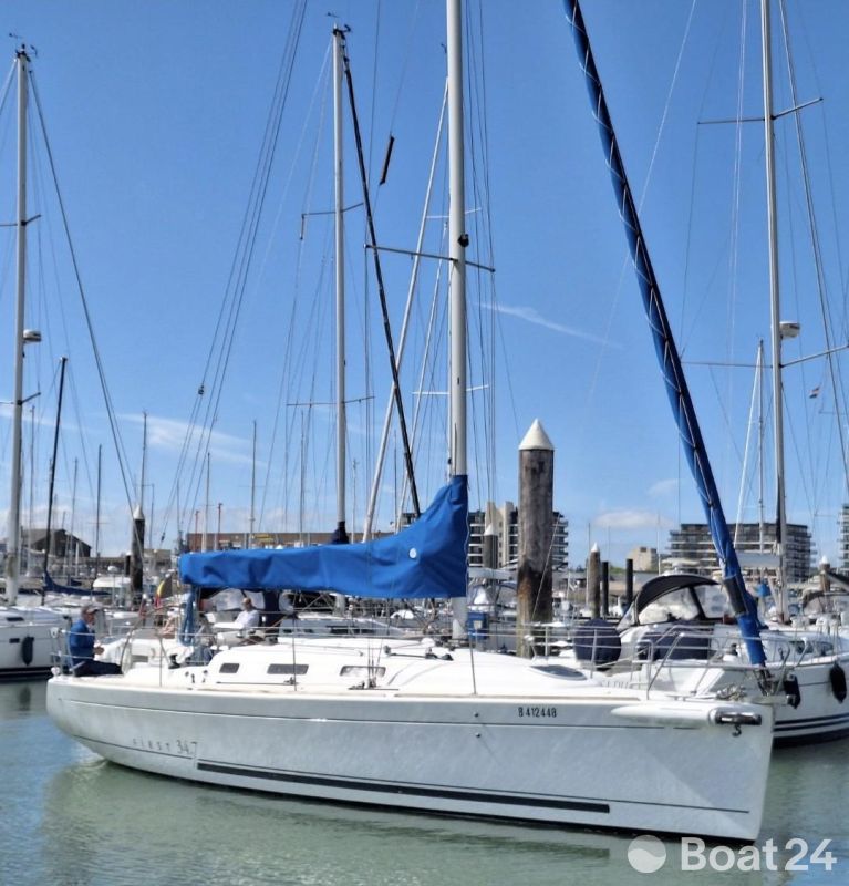 Beneteau First 34.7