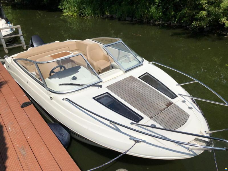Jeanneau Cap Camarat 6.5 DC