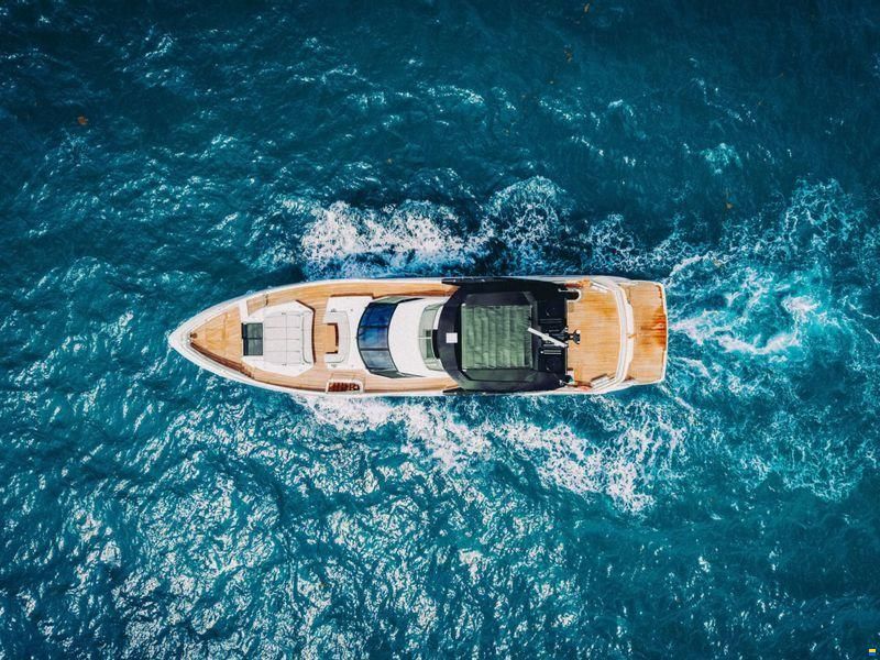 Sunseeker 100 Yacht