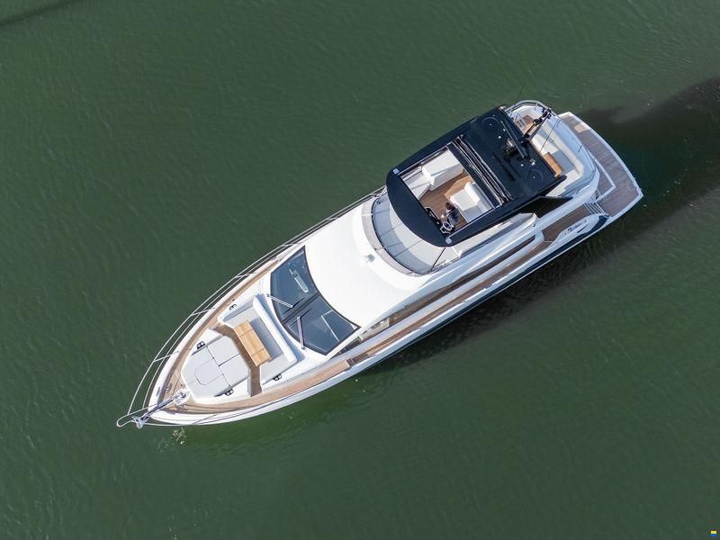 Sunseeker Manhattan 68 MKII