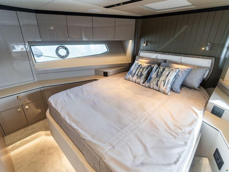 Sunseeker Manhattan 68 MKII