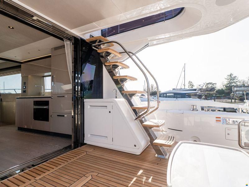 Sunseeker Manhattan 68 MKII