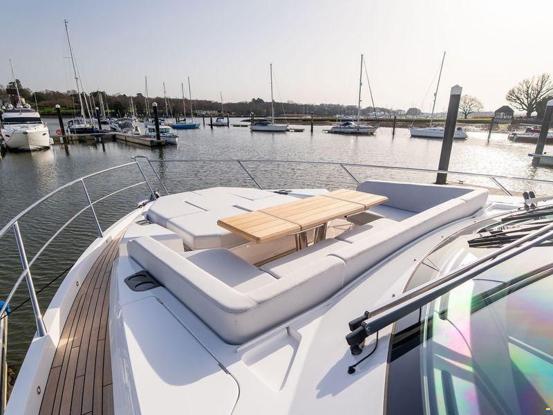 Sunseeker Manhattan 68 MKII