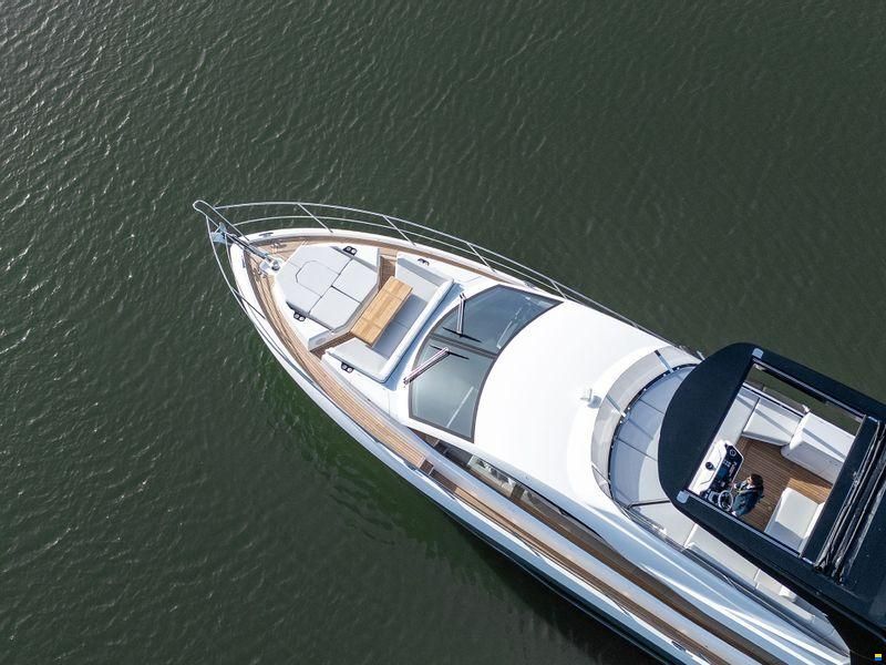 Sunseeker Manhattan 68 MKII