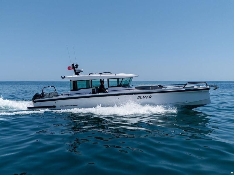Axopar 37XC Cross Cabin