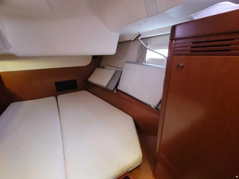 Beneteau Oceanis 54