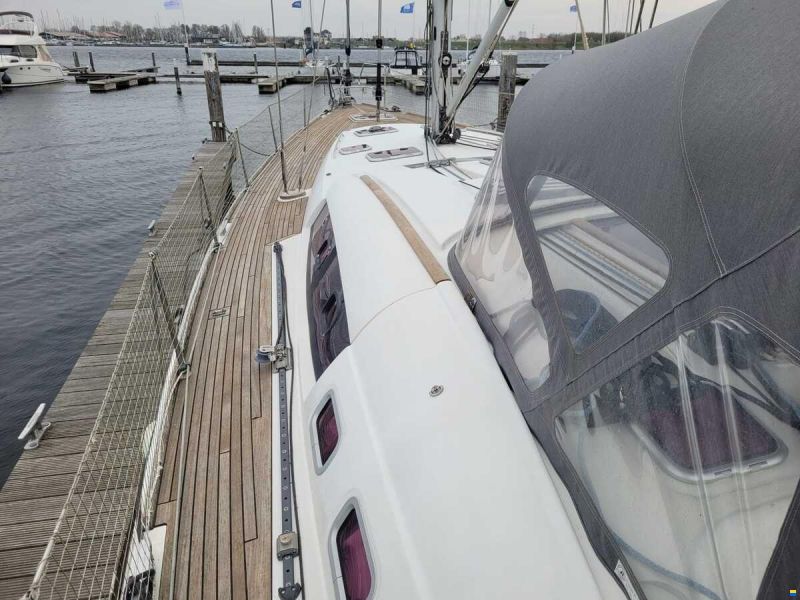 Beneteau Oceanis 54