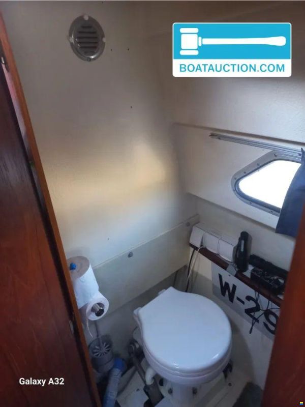 Fairline 21