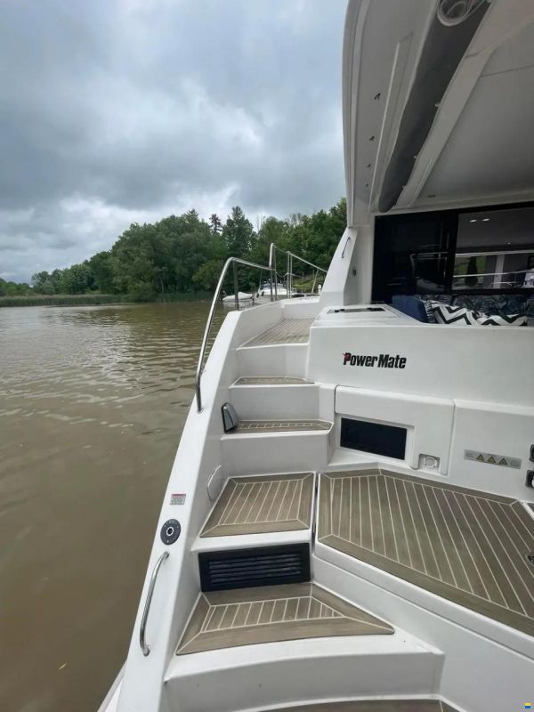Leopard 43 Powercat