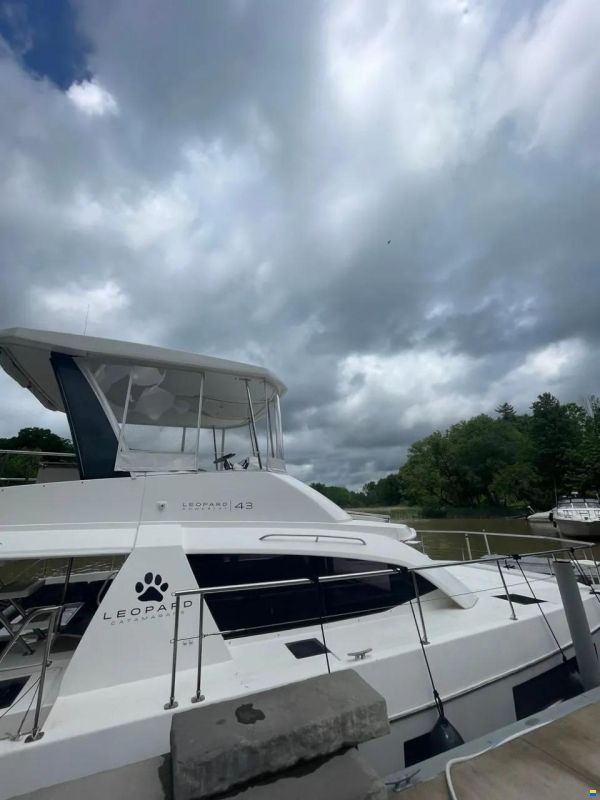 Leopard 43 Powercat
