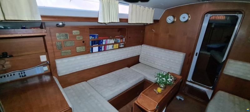 Camper & Nicholsons 35