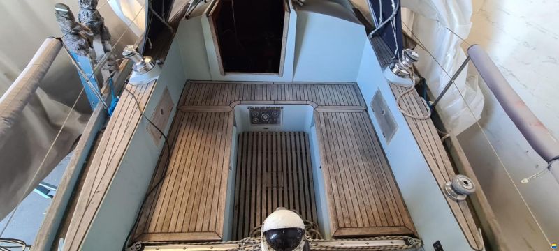 Camper & Nicholsons 35