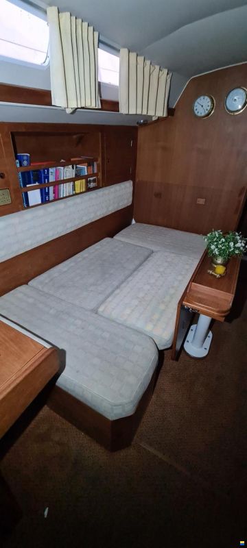 Camper & Nicholsons 35