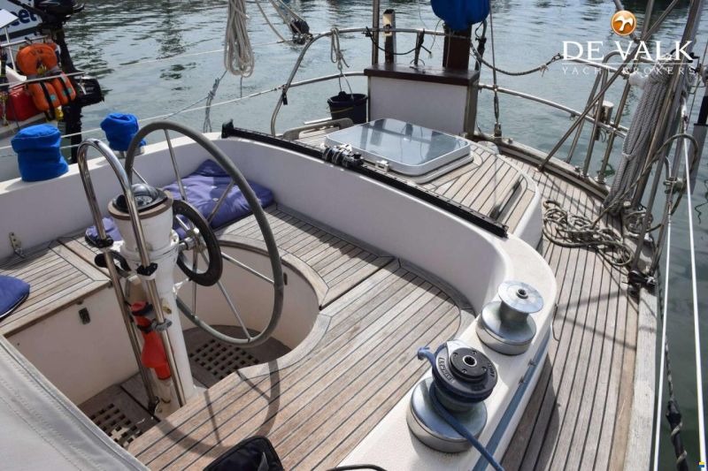 Hallberg-Rassy 352