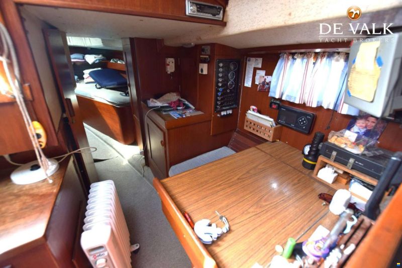 Hallberg-Rassy 352