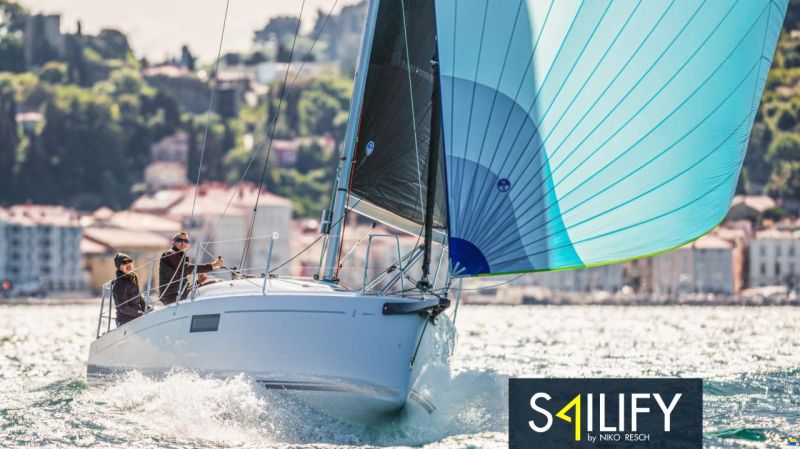 Beneteau First 30