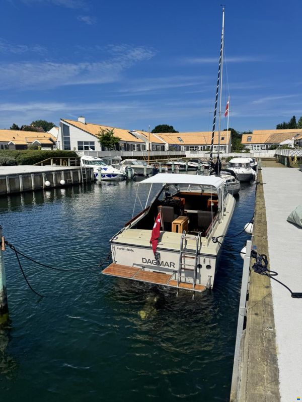 Coronet 24 Midi