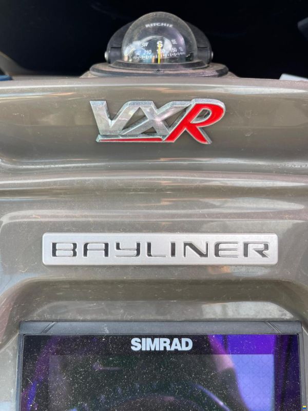 Bayliner 742 Cuddy R