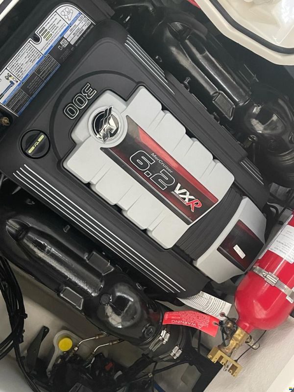 Bayliner 742 Cuddy R