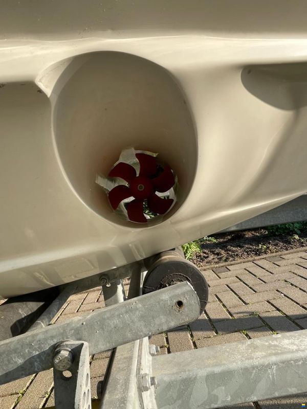 Bayliner 742 Cuddy R