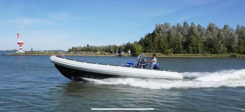 Blue Spirit RIB 900 Tender