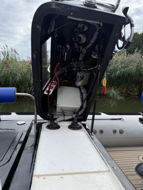 Blue Spirit RIB 900 Tender
