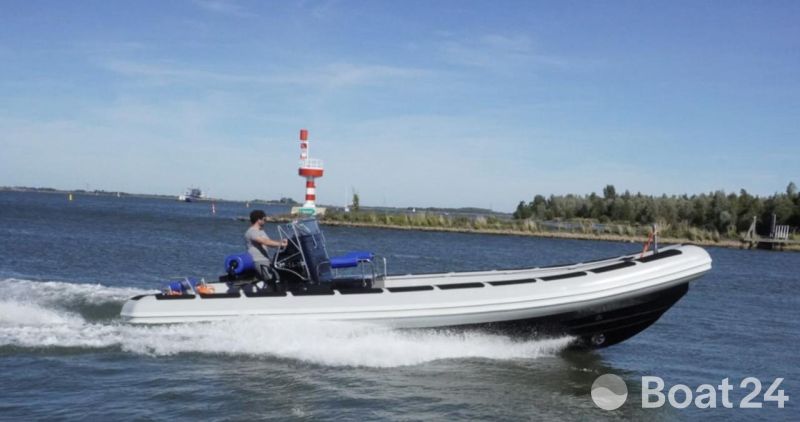 Blue Spirit RIB 900 Tender