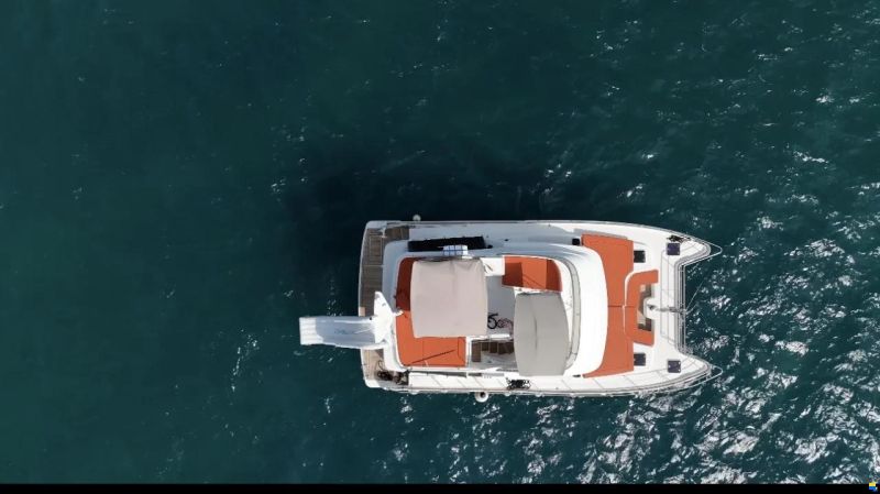 Lagoon Power 44
