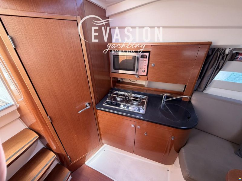 Jeanneau Leader 8
