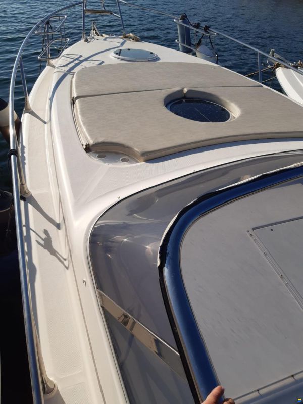 Man&ograve; Marine 32