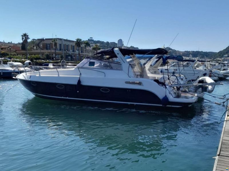 Man&ograve; Marine 32